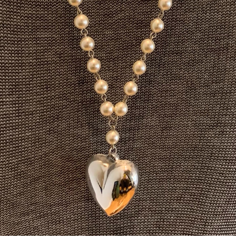 Puffy Silver Heart Necklace With Pearls